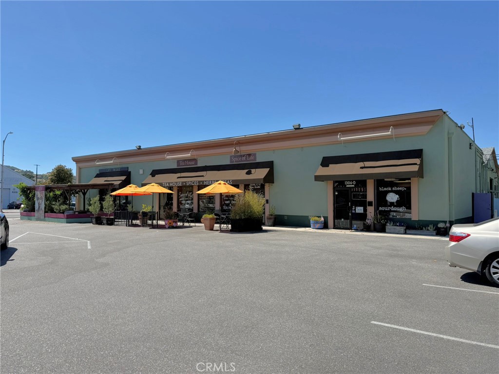 915 13th St, Paso Robles, CA 93446