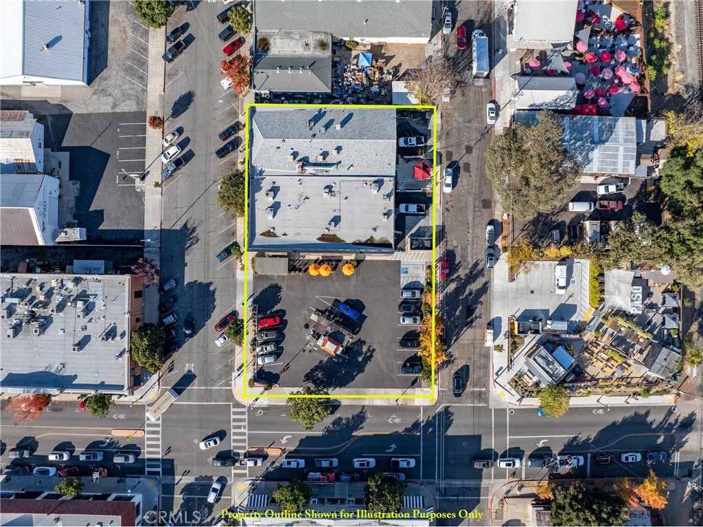 915 13th St, Paso Robles, CA 93446