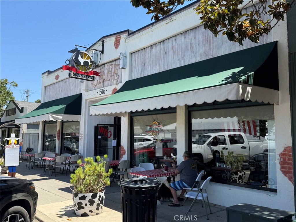 915 13th St, Paso Robles, CA 93446