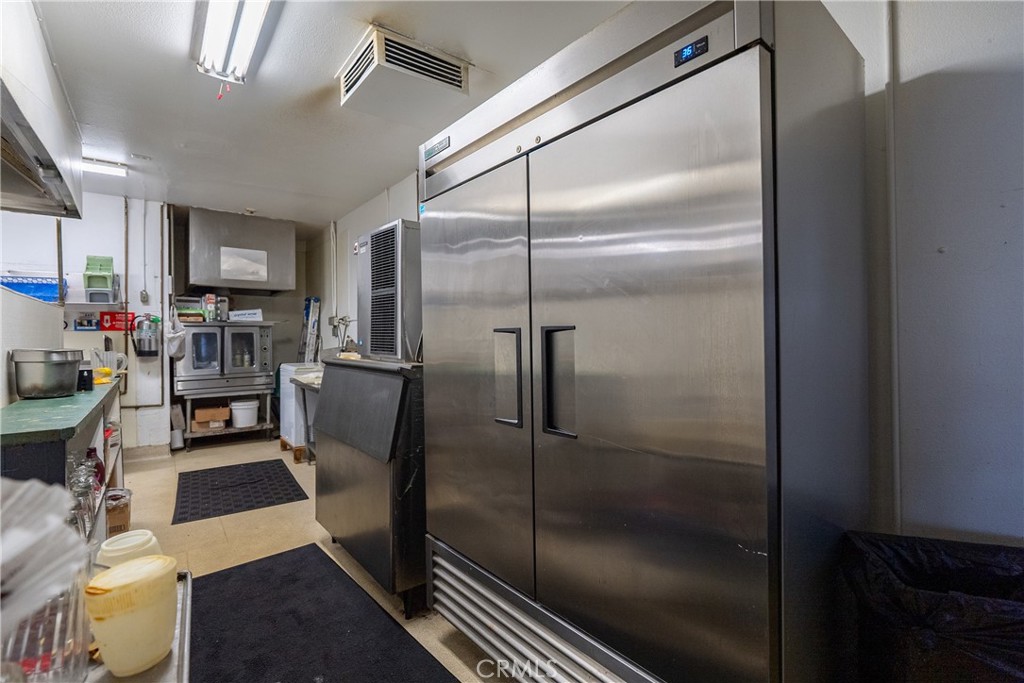 915 13th St, Paso Robles, CA 93446
