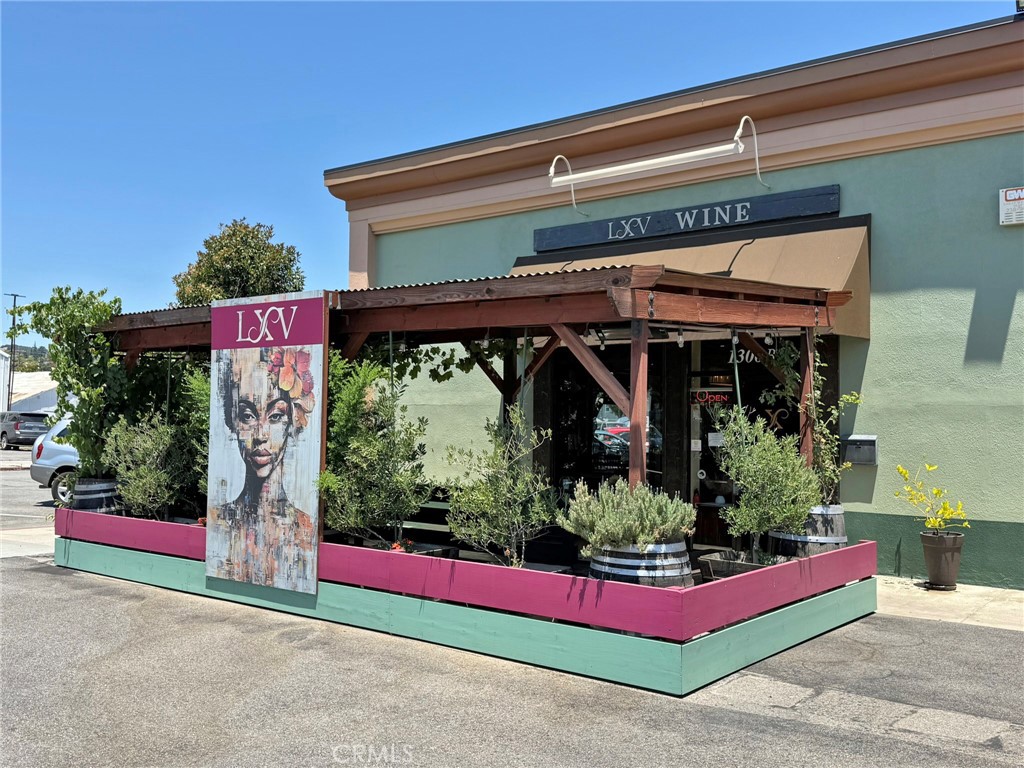 915 13th St, Paso Robles, CA 93446