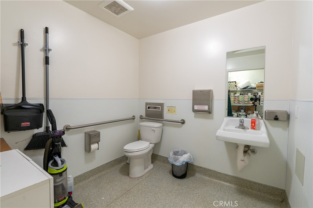 915 13th St, Paso Robles, CA 93446