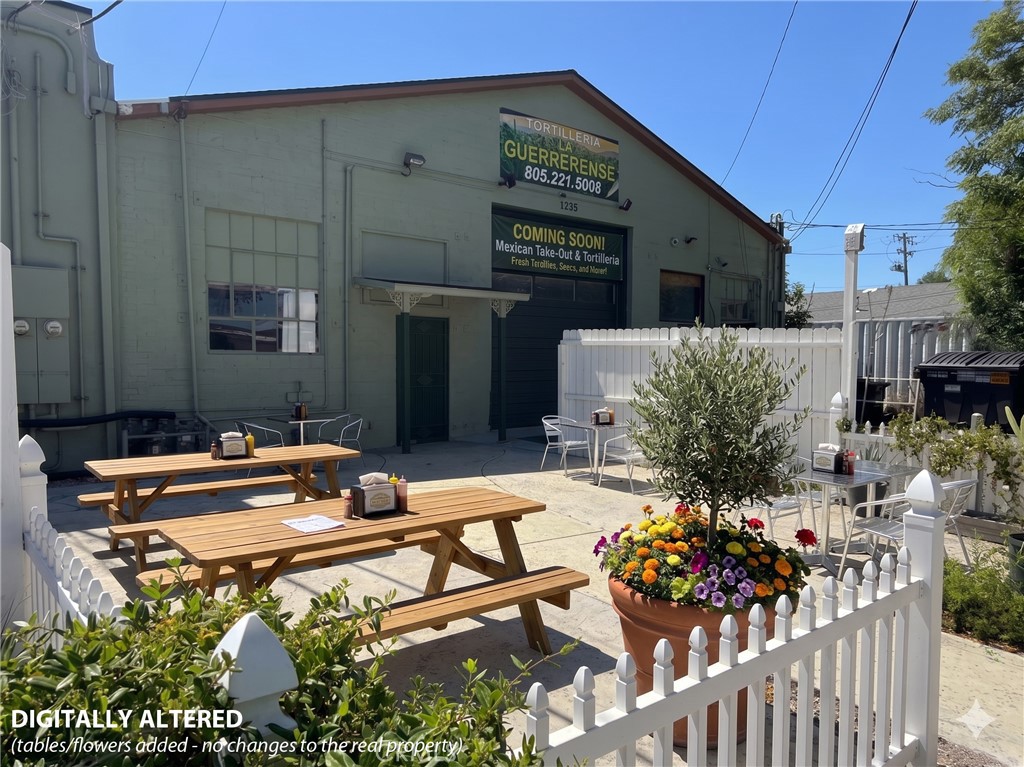 915 13th St, Paso Robles, CA 93446