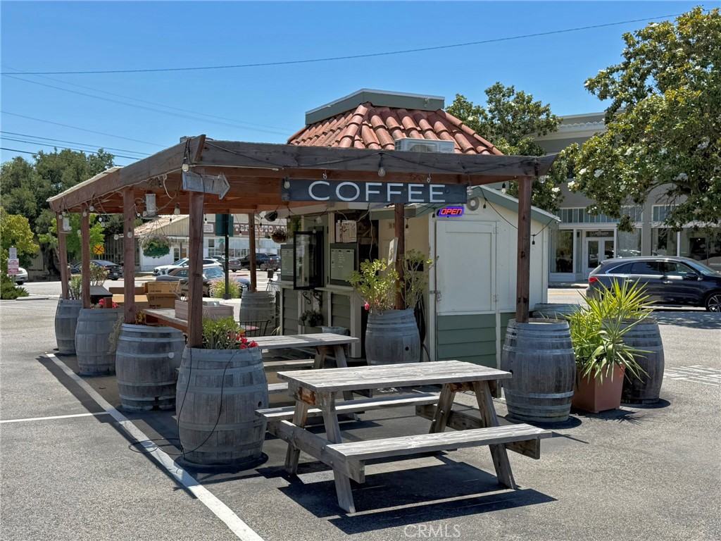 915 13th St, Paso Robles, CA 93446