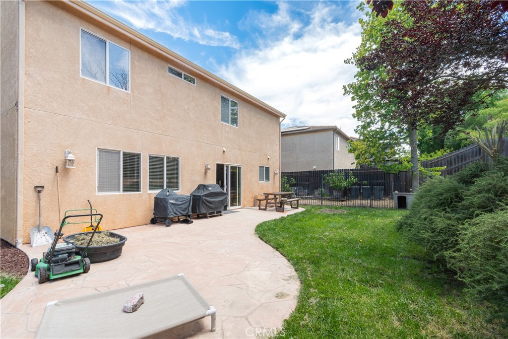 908 Larable Ct, Paso Robles, CA 93446
