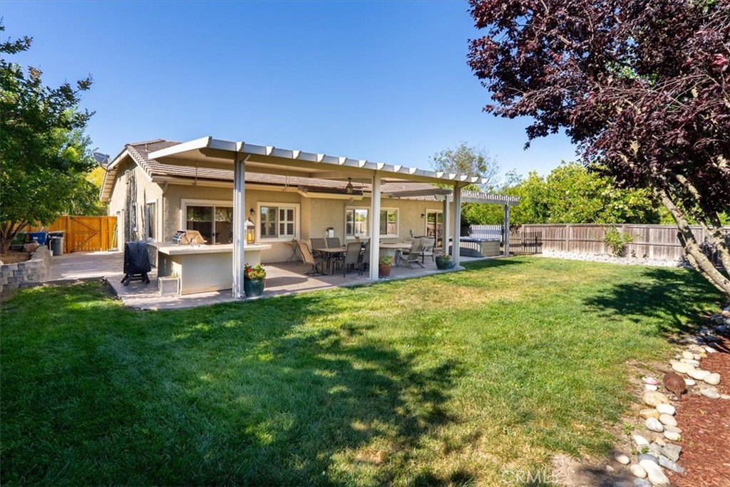 925 Rosebay Way, Templeton, CA 93465