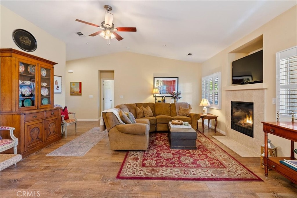 925 Rosebay Way, Templeton, CA 93465