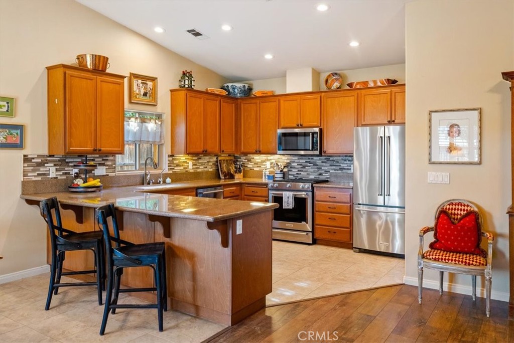 925 Rosebay Way, Templeton, CA 93465