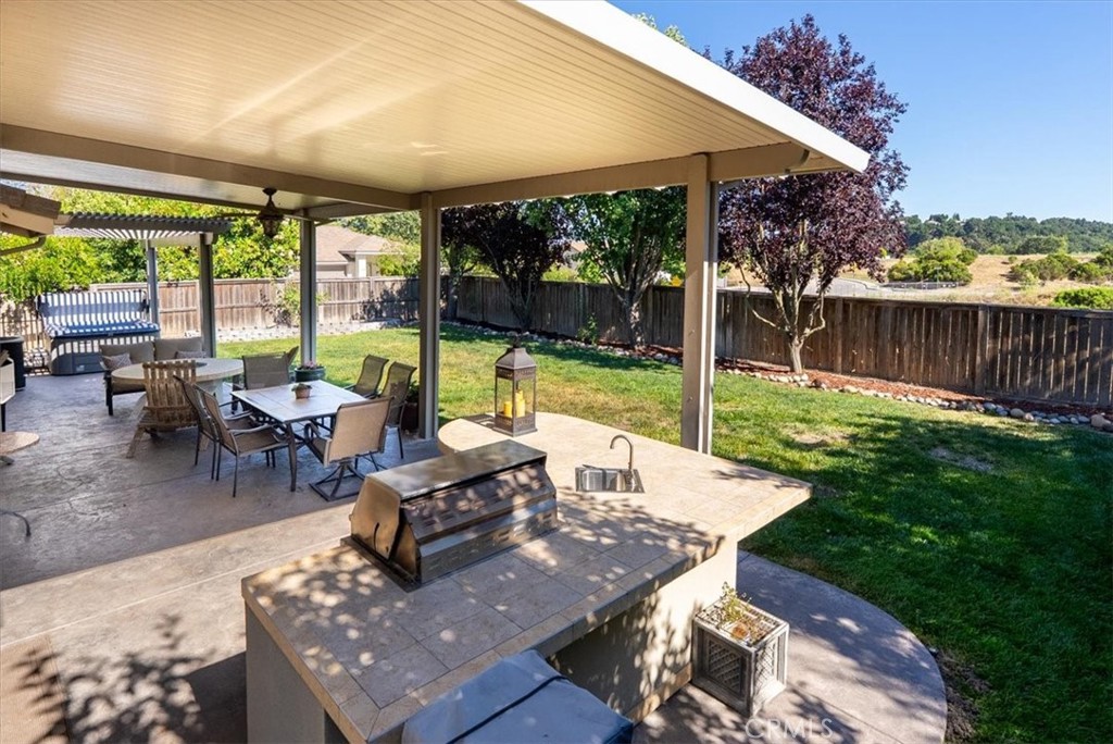 925 Rosebay Way, Templeton, CA 93465