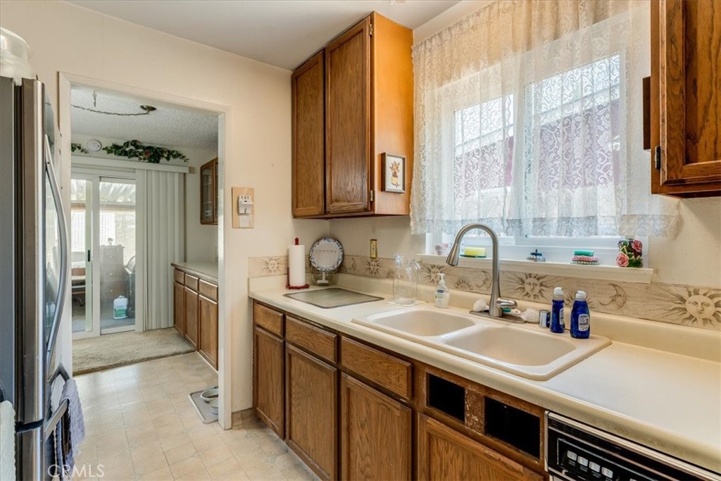 1226 Dorothy St, Paso Robles, CA 93446