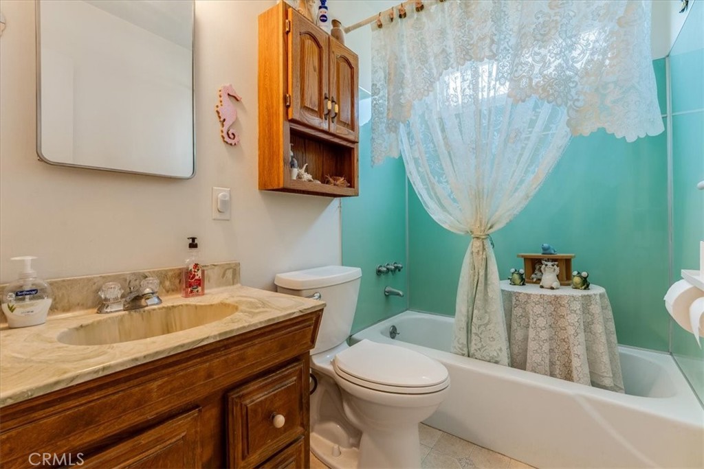1226 Dorothy St, Paso Robles, CA 93446