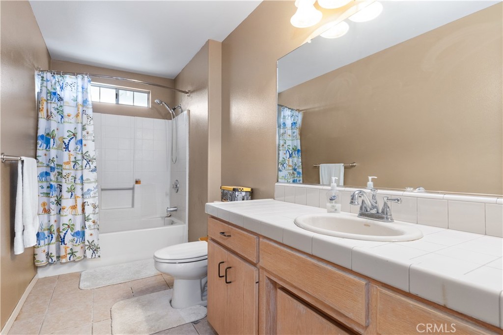 204 Nighthawk, Paso Robles, CA 93446