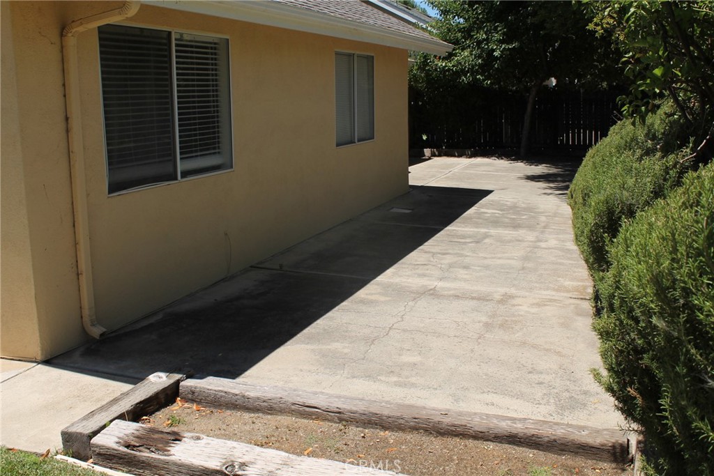 1149 Caddie Ln, Paso Robles, CA 93446