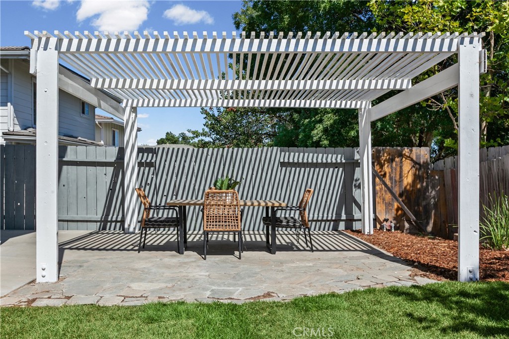 924 Riata Ct, Paso Robles, CA 93446