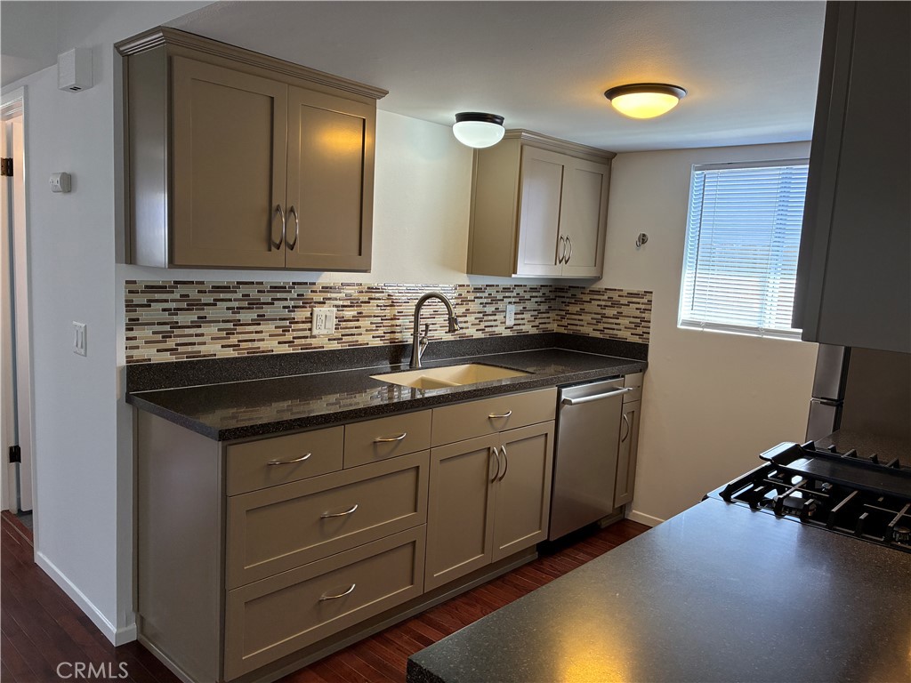 517 Queenanne, Paso Robles, CA 93446