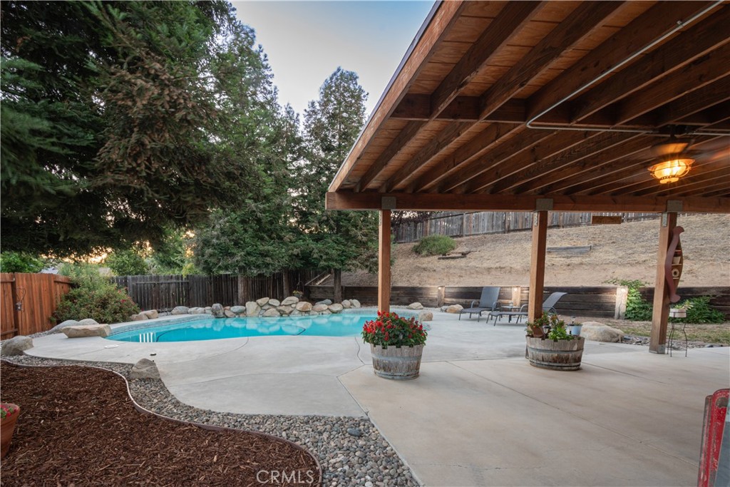 1006 Running Stag Way, Paso Robles, CA 93446