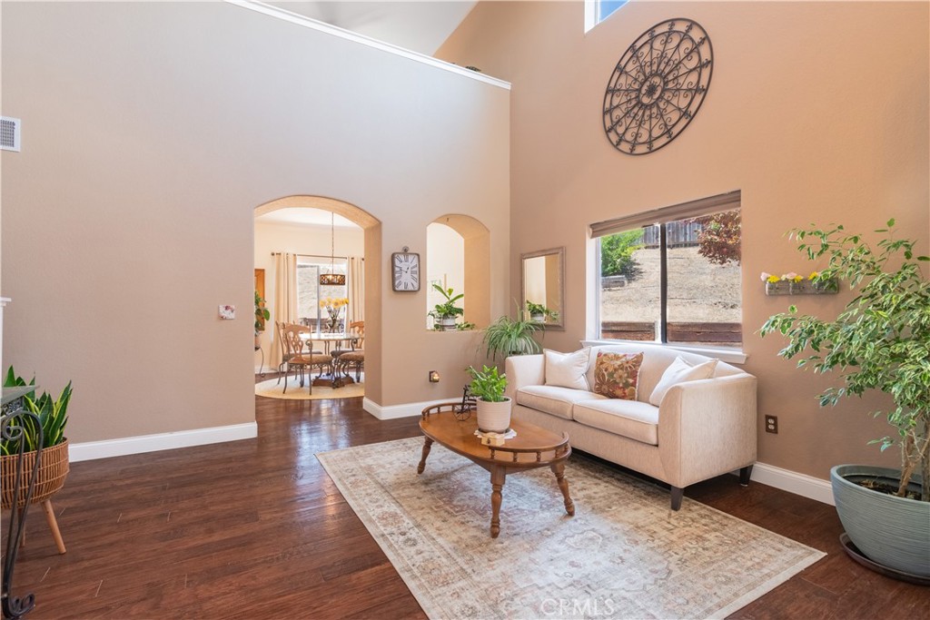 1006 Running Stag Way, Paso Robles, CA 93446
