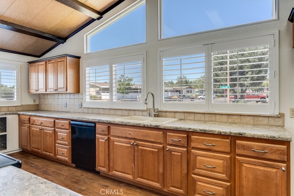 2 Dove Ct, Paso Robles, CA 93446