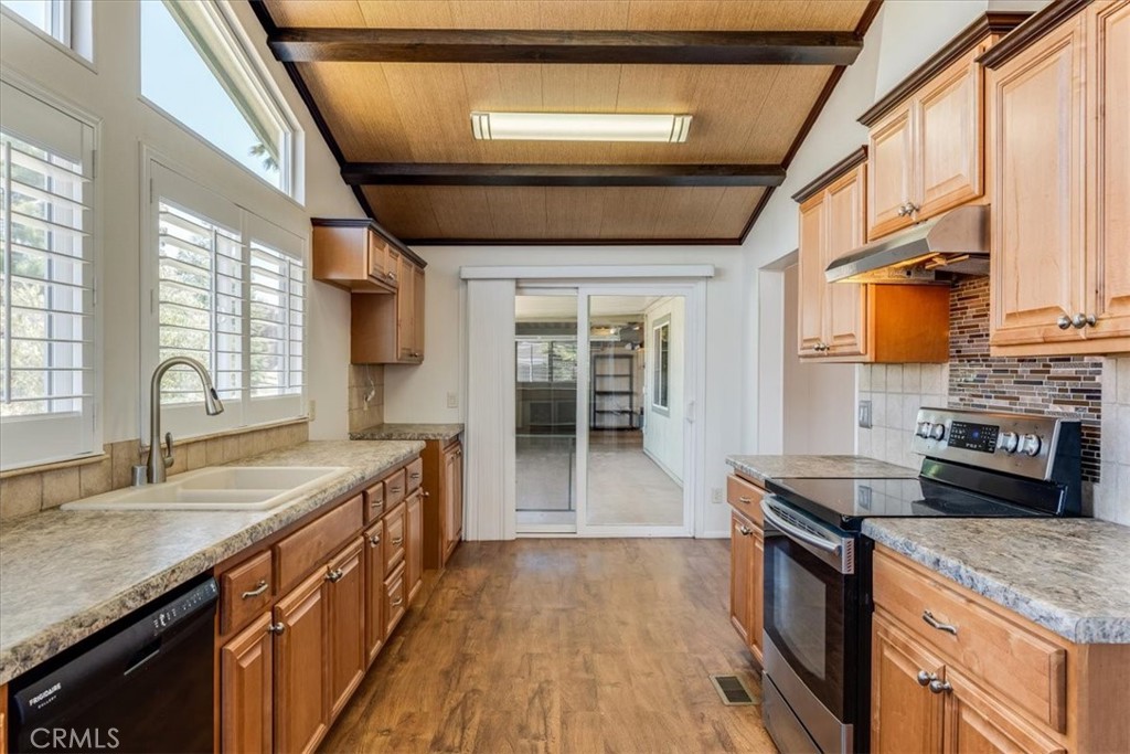2 Dove Ct, Paso Robles, CA 93446