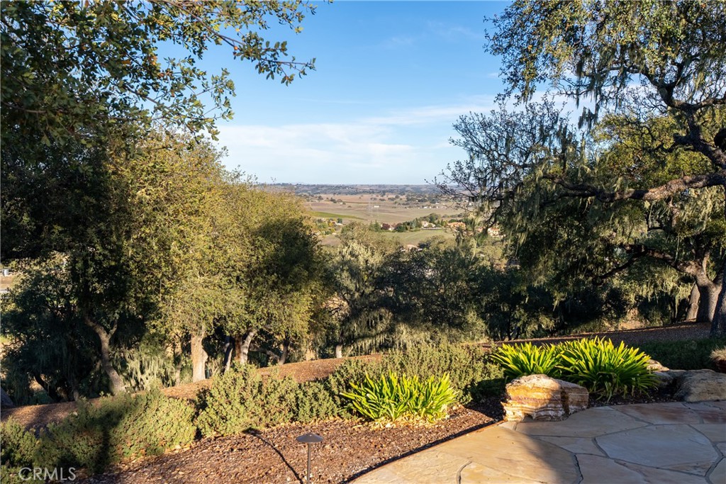 2438 Battering Rock, Templeton, CA 93465