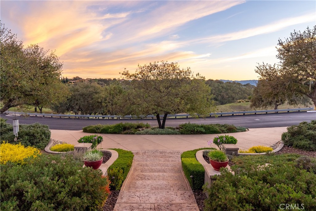 2438 Battering Rock, Templeton, CA 93465