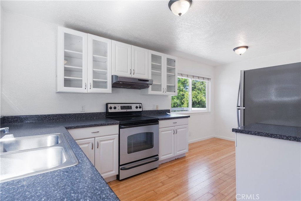 236 19th St, Paso Robles, CA 93446