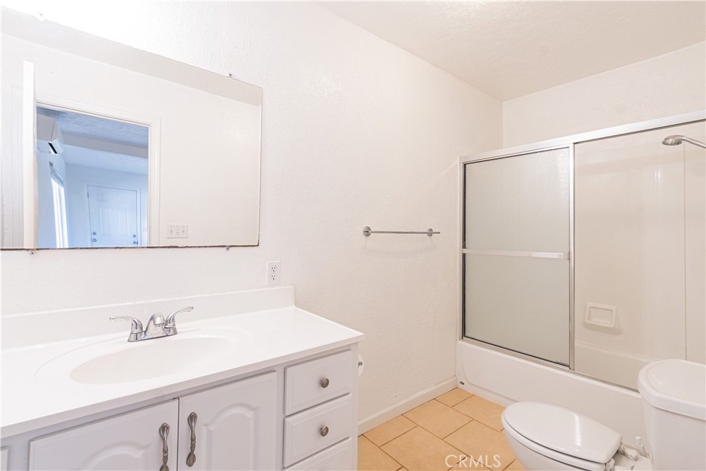 236 19th St, Paso Robles, CA 93446