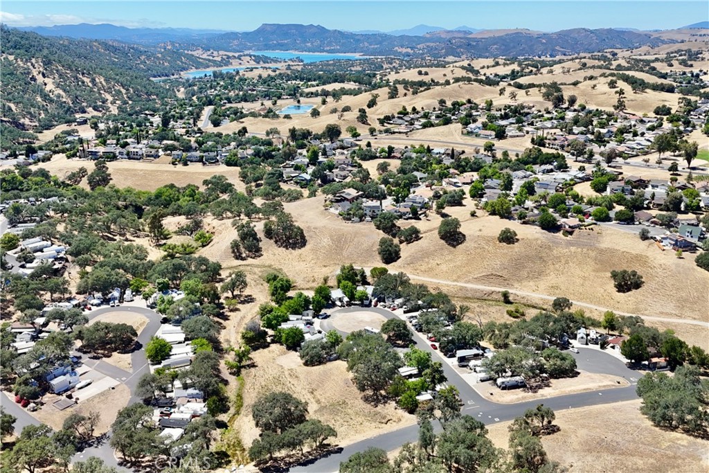 2148 Yellow Feather Cir, Paso Robles, CA 93446