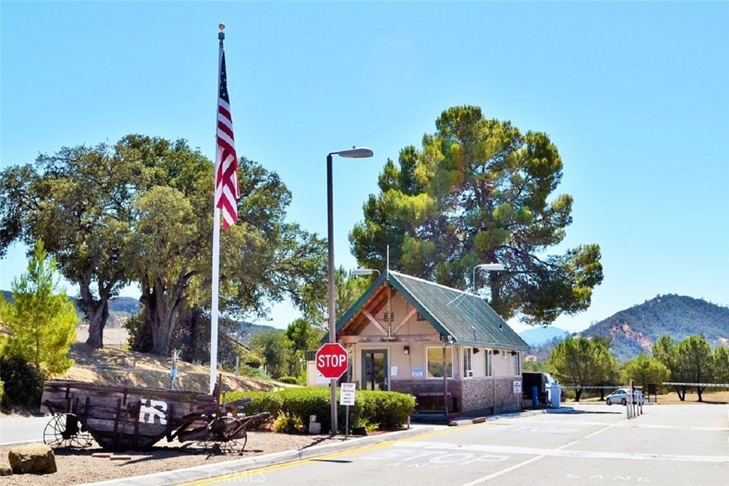 2148 Yellow Feather Cir, Paso Robles, CA 93446