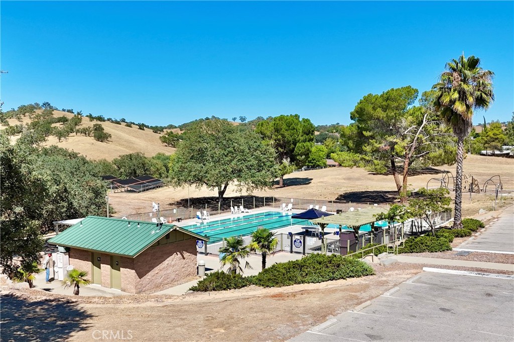 2148 Yellow Feather Cir, Paso Robles, CA 93446