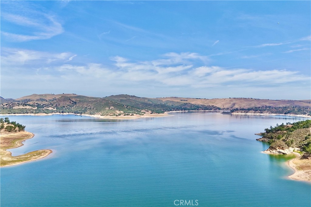 2148 Yellow Feather Cir, Paso Robles, CA 93446