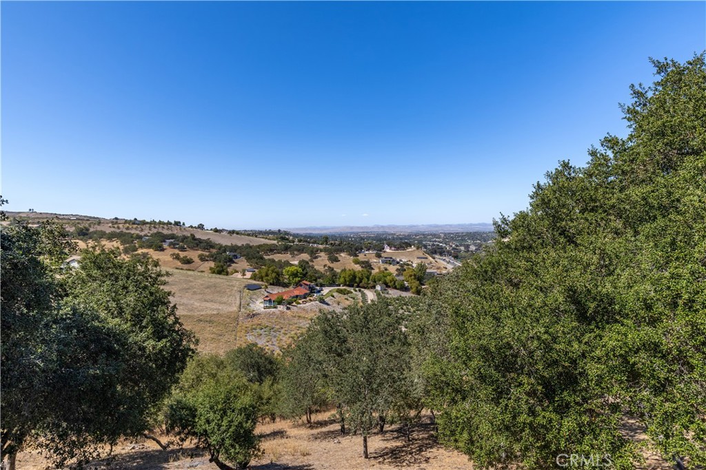 840 Madrone, Paso Robles, CA 93446