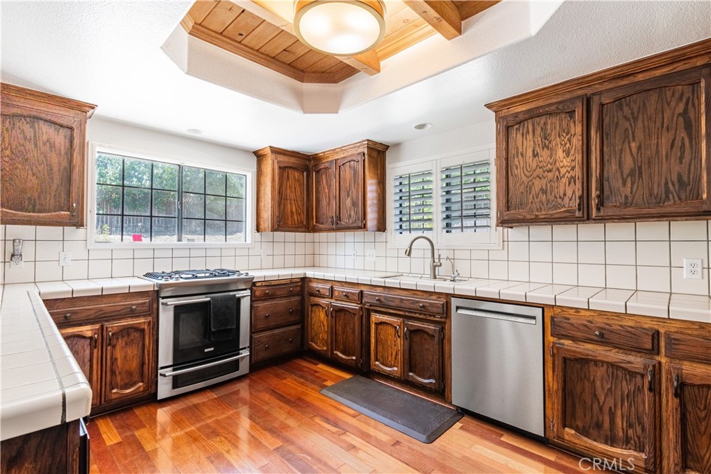 411 Peachtree Ln, Paso Robles, CA 93446