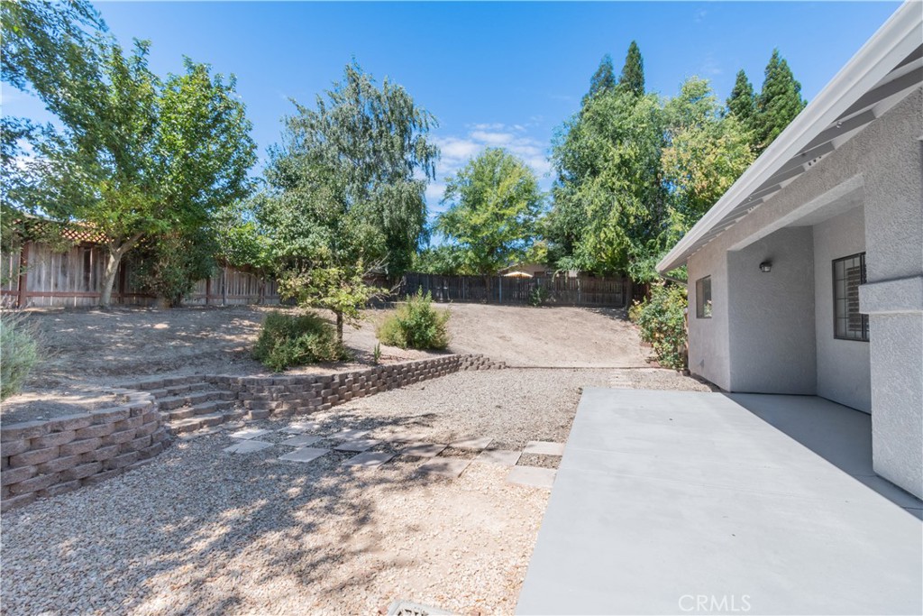 411 Peachtree Ln, Paso Robles, CA 93446