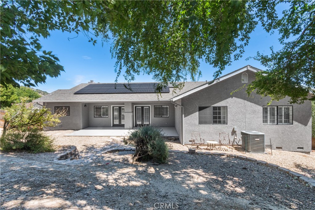 411 Peachtree Ln, Paso Robles, CA 93446