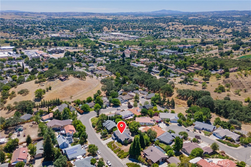 411 Peachtree Ln, Paso Robles, CA 93446