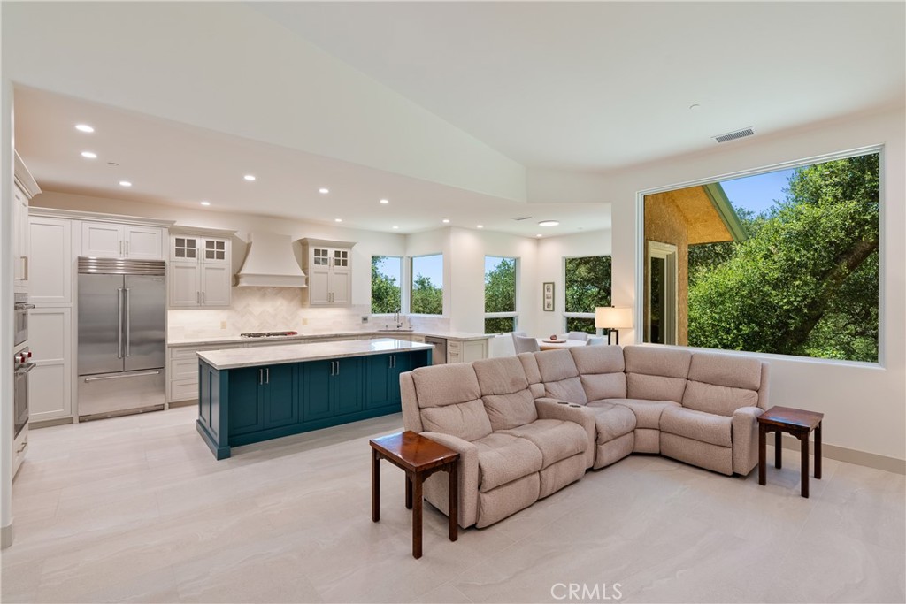 12709 Paso Verde Ct, Atascadero, CA 93422