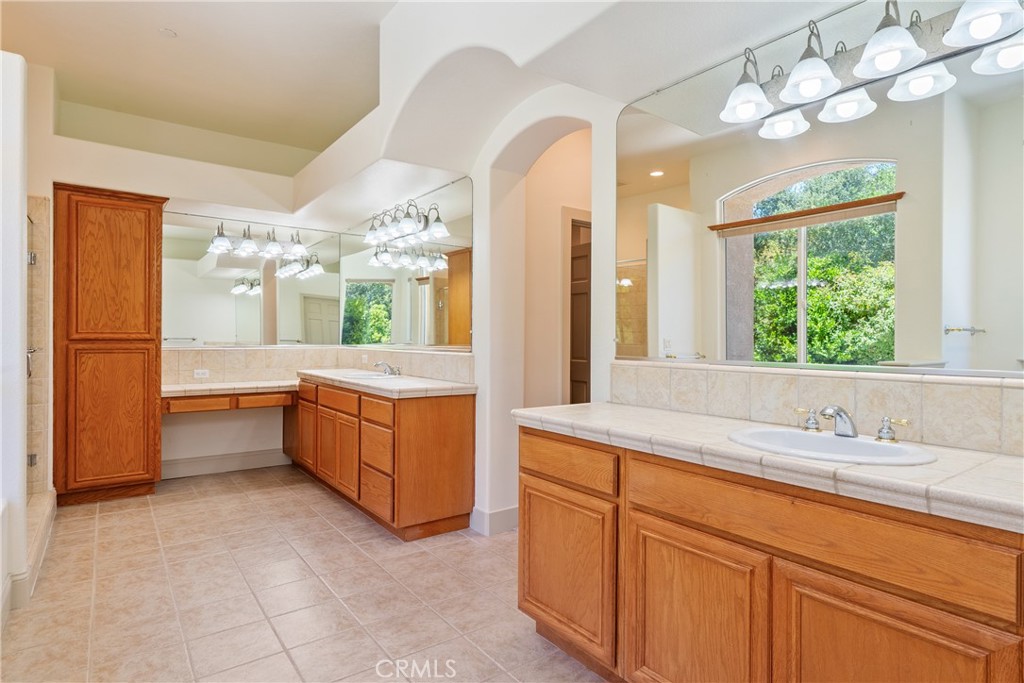 12709 Paso Verde Ct, Atascadero, CA 93422