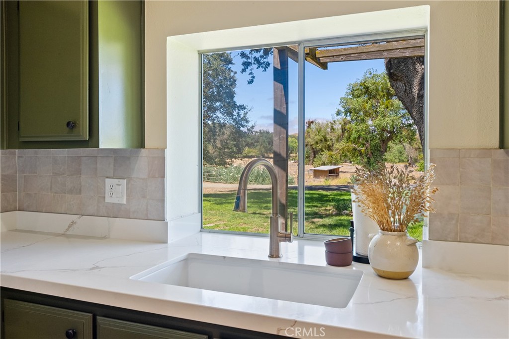 5750 El Pharo, Paso Robles, CA 93446