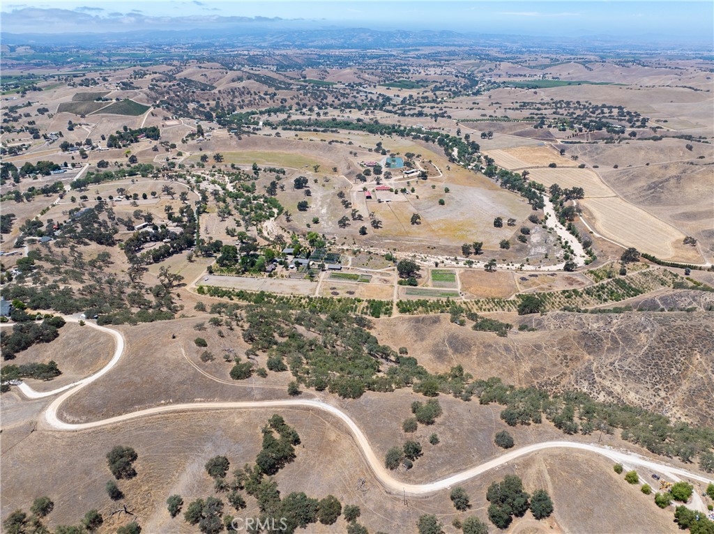 5750 El Pharo, Paso Robles, CA 93446