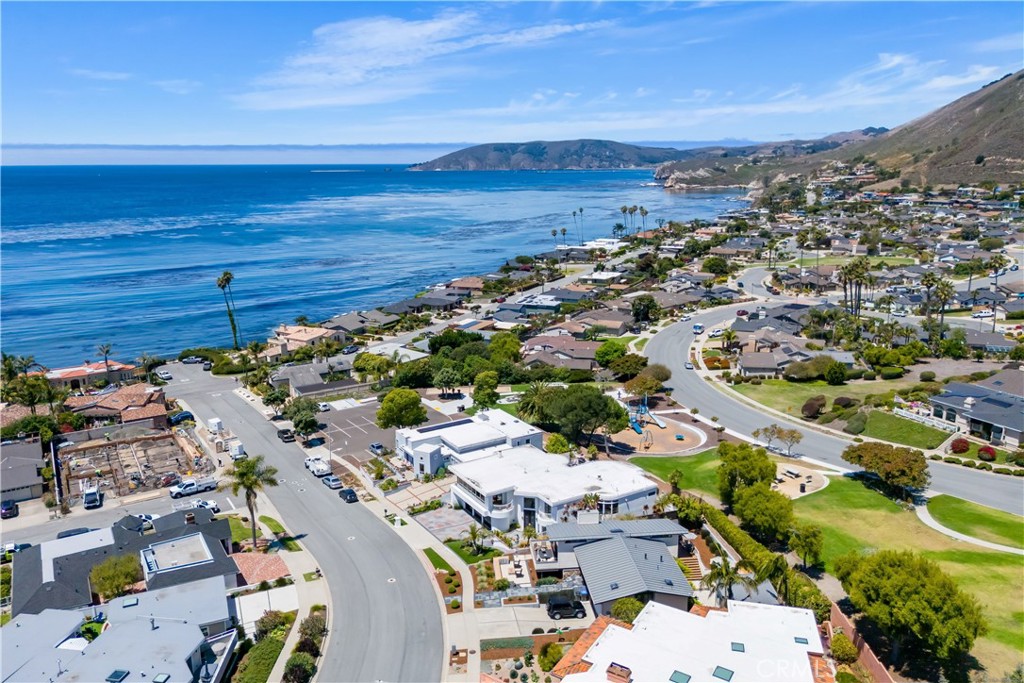 140 Florin St, Pismo Beach, CA 93449