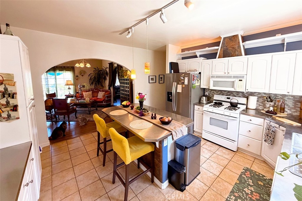 3198 Wood, Cambria, CA 93428