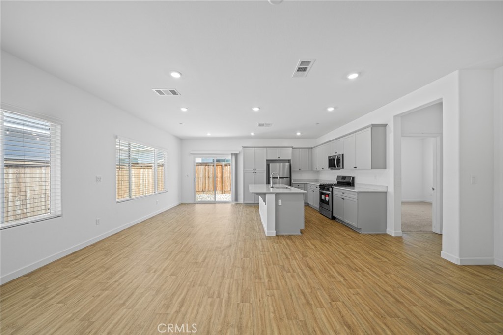 9626 Greenwood Glen, Shafter, CA 93263