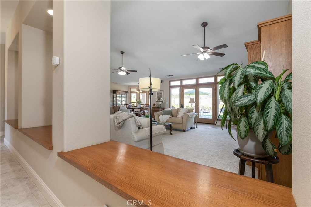 1615 Buggywhip Ln, Paso Robles, CA 93446
