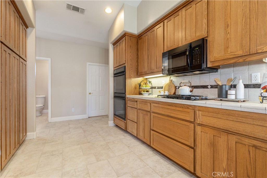 1615 Buggywhip Ln, Paso Robles, CA 93446