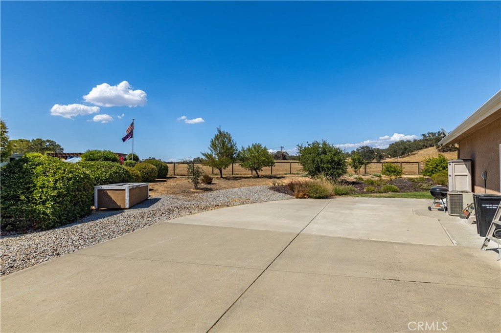 1615 Buggywhip Ln, Paso Robles, CA 93446