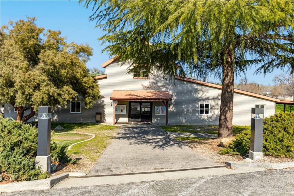 1615 Buggywhip Ln, Paso Robles, CA 93446