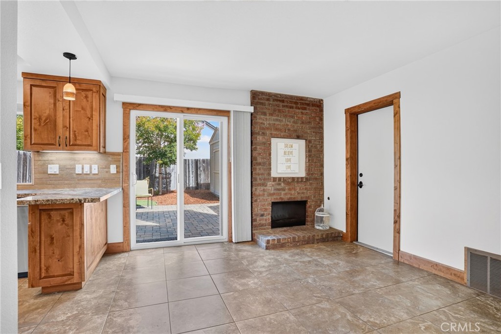1027 Vista Del Brisa, San Luis Obispo, CA 93405