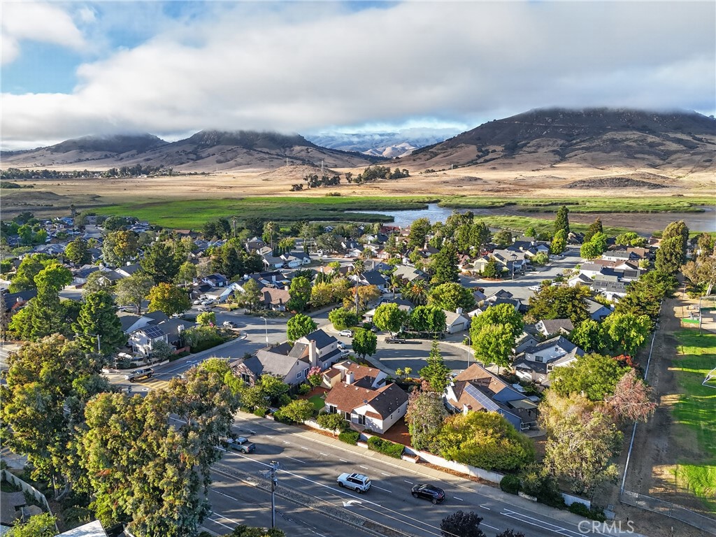 1027 Vista Del Brisa, San Luis Obispo, CA 93405