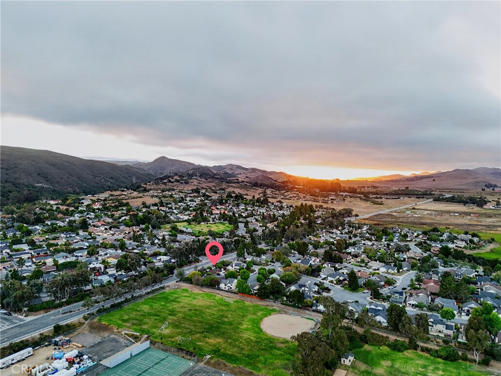 1027 Vista Del Brisa, San Luis Obispo, CA 93405